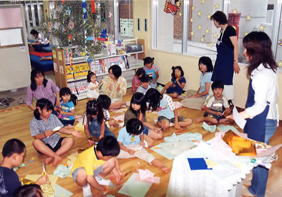 「折り紙教室」“おりがみであそぼう” 　（糸田町）
